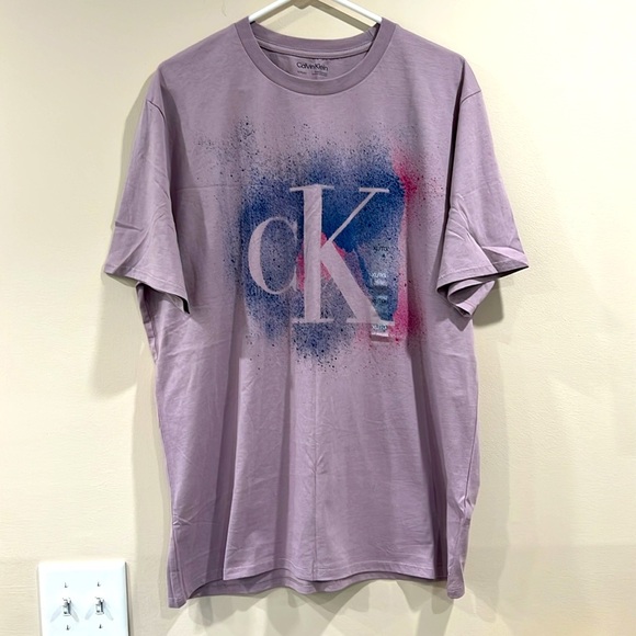 🔥NWT Calvin Klein Purple Graphic T-Shirt🔥 - Picture 1 of 6